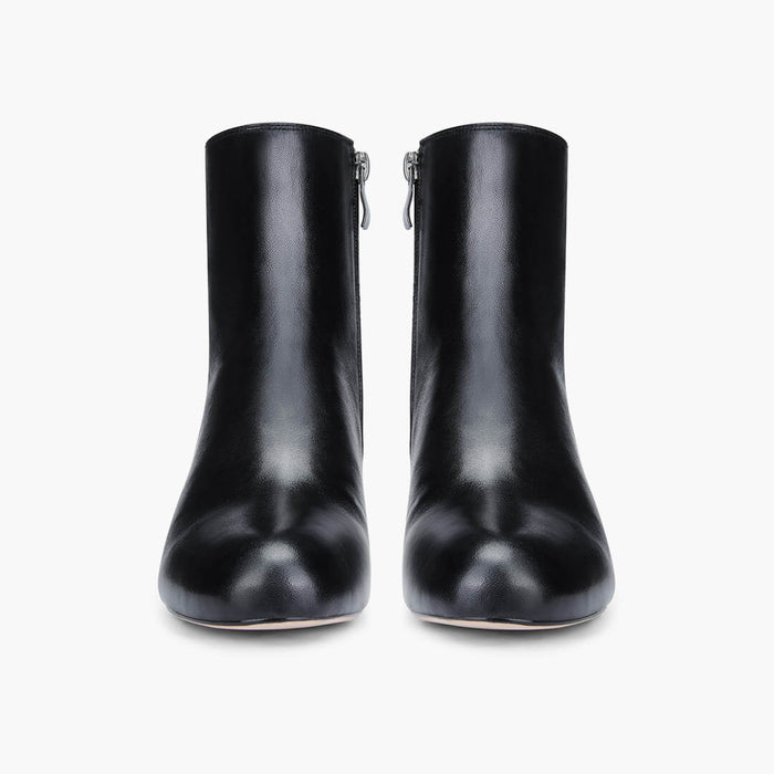 AMATA - classic black ankle boots