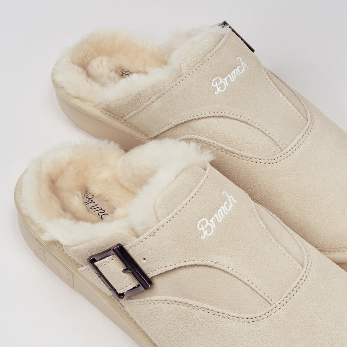 Brunch Amour Shearling slipper in Beige suede, product view 5