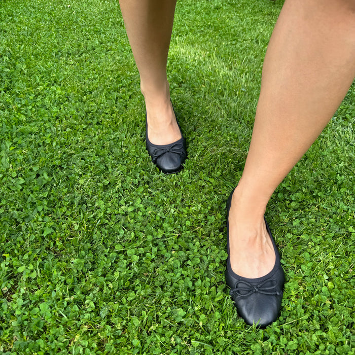 ANAIS - black soft leather ballet pump