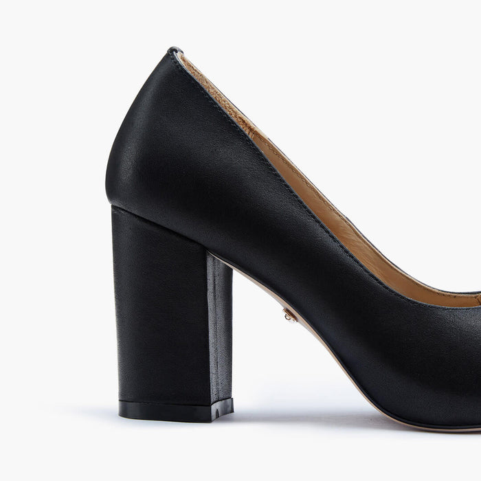 BAMBI - black round toe platform