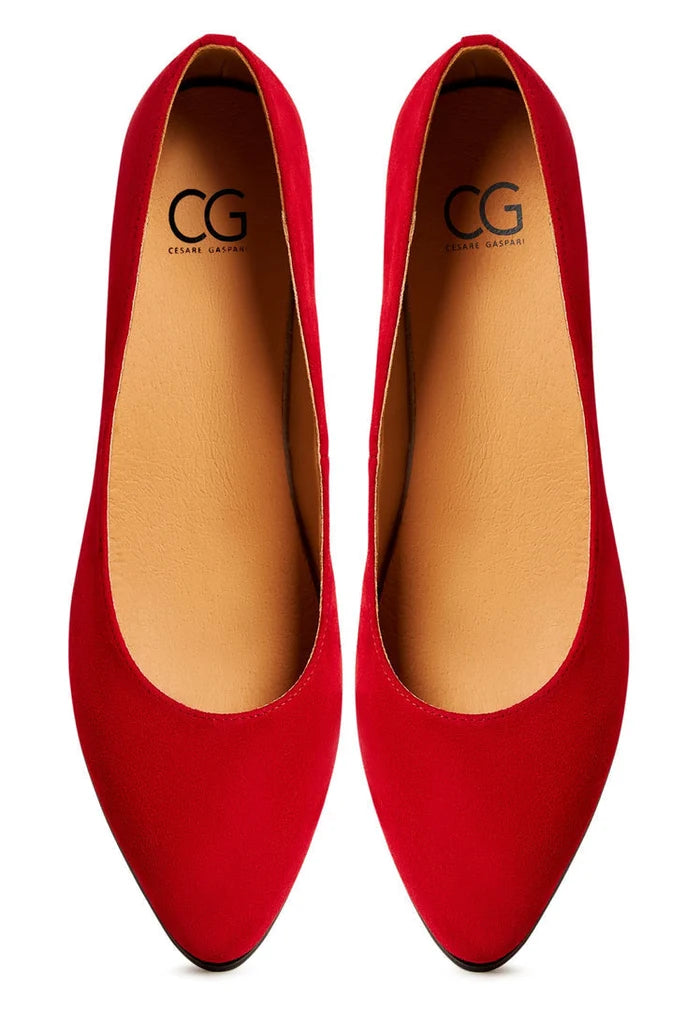 A trendy pair of women's red block heel ballerinas, known as Ingrid ballerinas, ideal for adding a pop of color and style to any outfit.