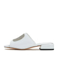 A stylish pair of women's white block heeled slippers, Slippers Beatriz, perfect for adding a touch of elegance to any outfit.