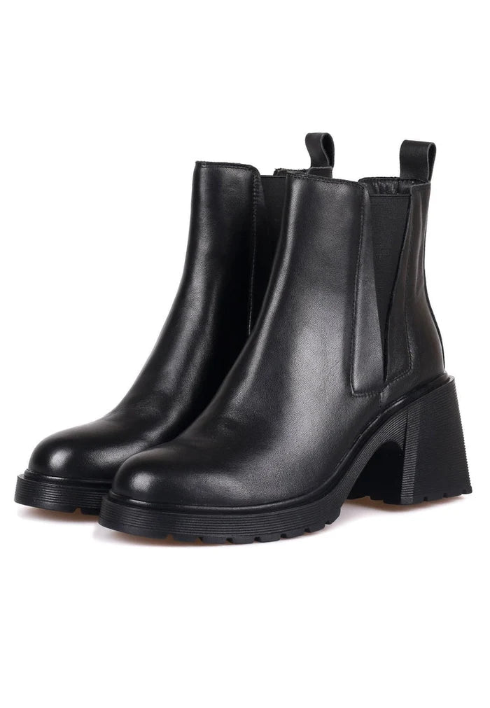A stylish pair of women's ankle boots, featuring a casual yet classic design - perfect for the trendy fashionista.