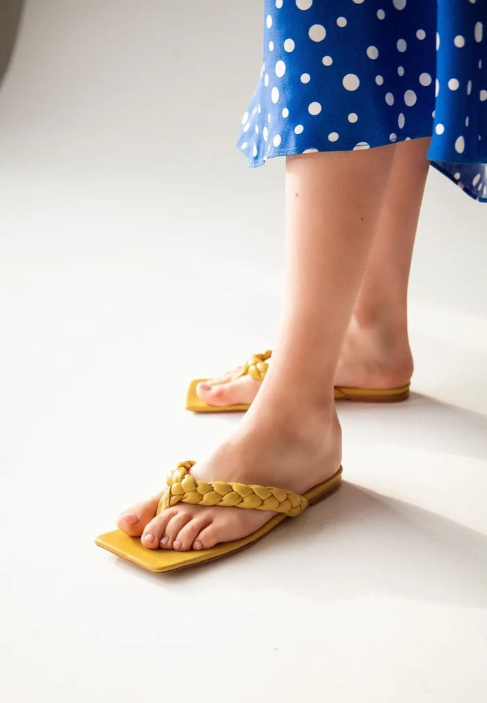 Chic Open Toe Mules - Yellow