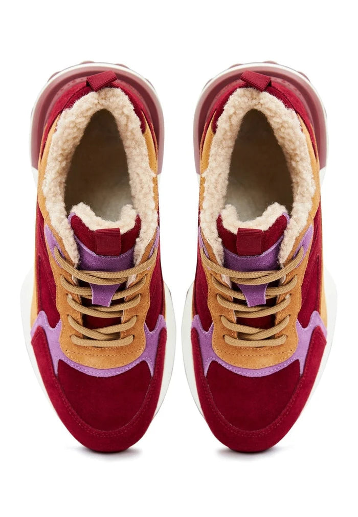 A stylish pair of women's chunky platform Bordeaux sneakers with a trendy design and chunky heel for a fashionable look.