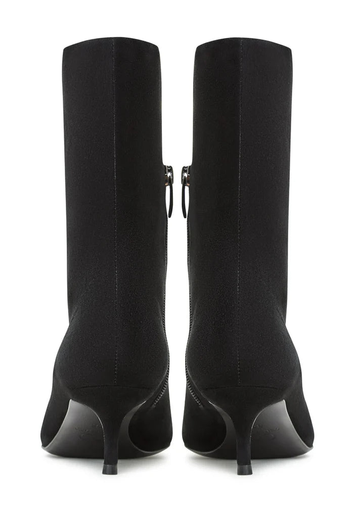 A trendy pair of classic black leather ankle boots for women, featuring the stylish Regina ankle boots design.