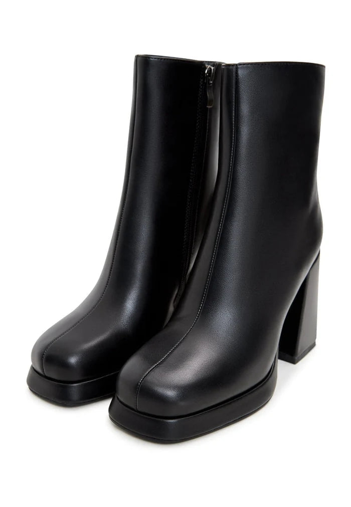 A pair of elegant and stylish black ankle boots, the perfect combination of comfort and fashion for women.