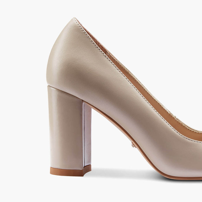 ESHA - beige leather chunky high heel pump