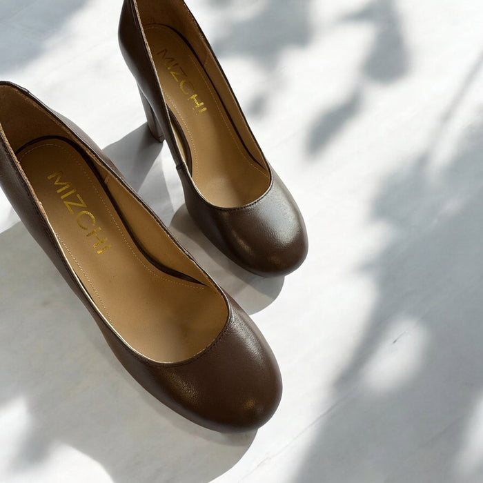 ESHA - brown leather chunky high heel pump
