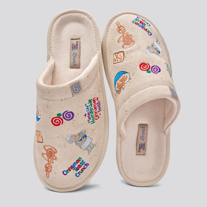 Brunch Essential Cinnamon Toast Crunch™ slipper in Cinnadust suede, product view 4