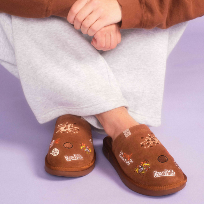 Brunch Essential Cocoa Puffs™ slipper in Chocolate Milk suede, product view 2