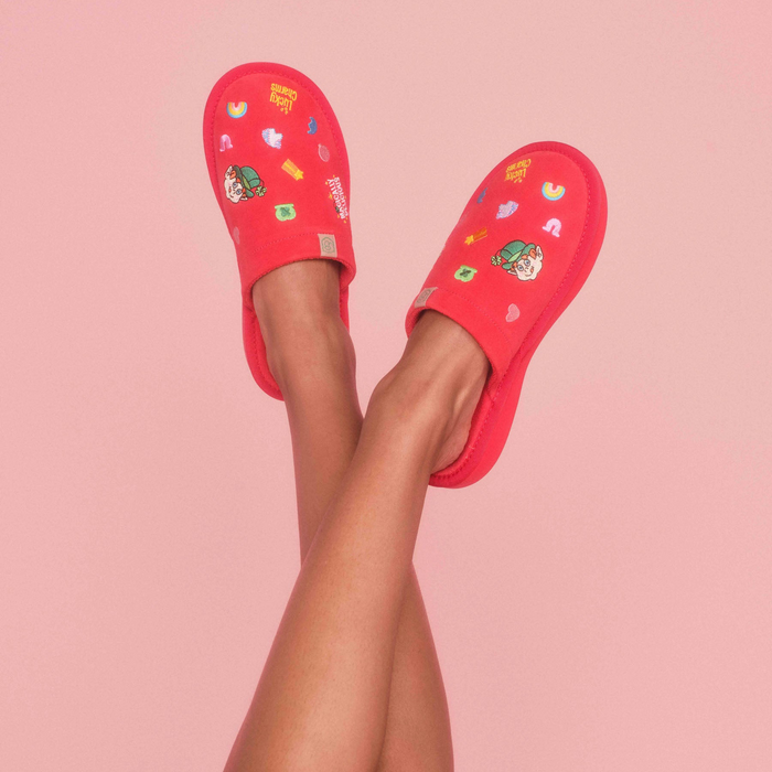 Brunch Essential Lucky Charms™ slipper in Lucky Red suede, product view 2