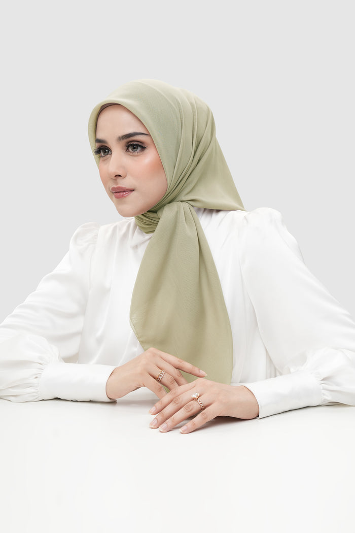 everyday scarf in aluminum by buttonscarves front view