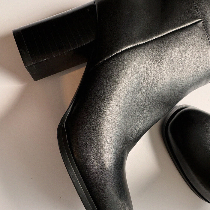 EVIE - black leather knee boots