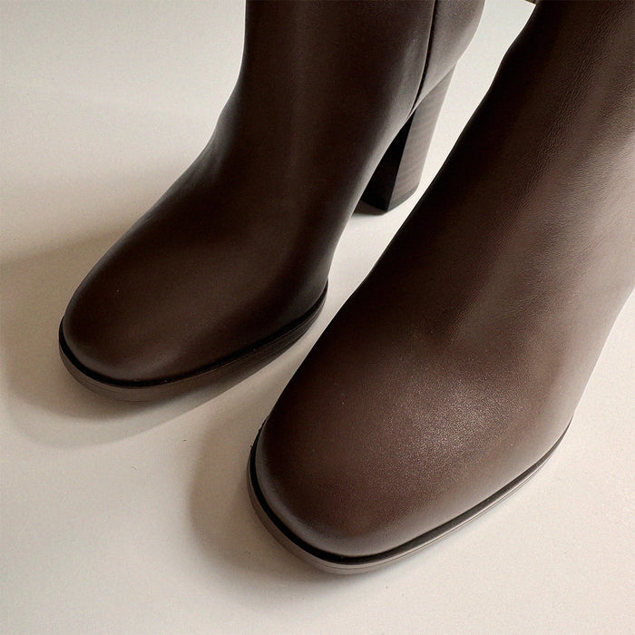 EVIE - brown leather knee boots