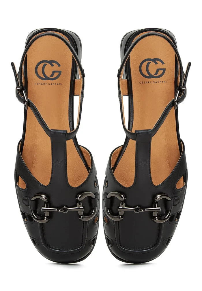 A pair of black Aisha flat sole sandals, perfect for summer, are fashionable and comfortable women's sandals.