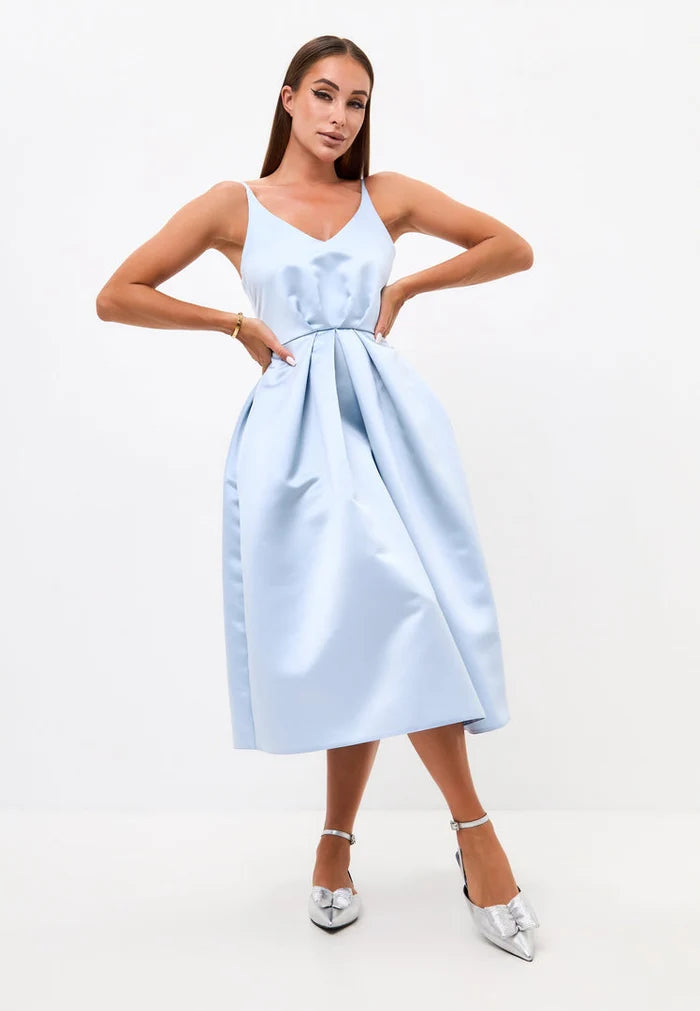 A trendy selection of women's ballerinas including flat sole, slingback, and Gabriela shoes in silver, perfect for everyday wear.