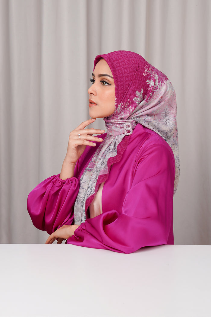 Holiday Square - Plum