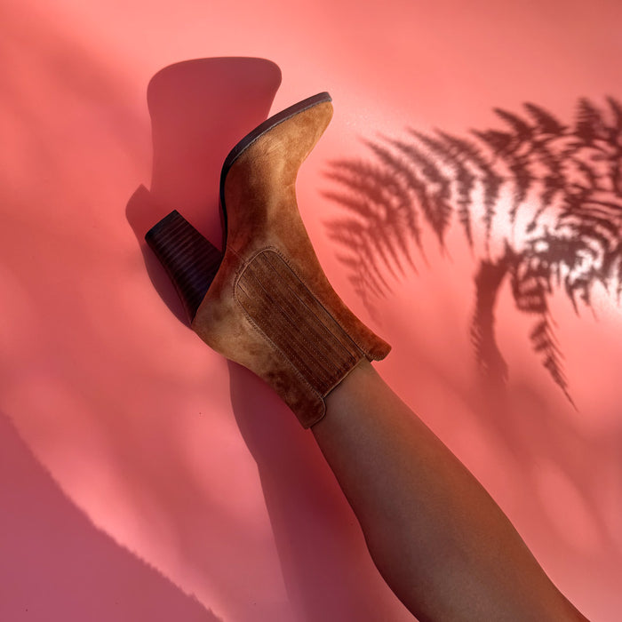 JENNY BROWN - suede cowboy boots