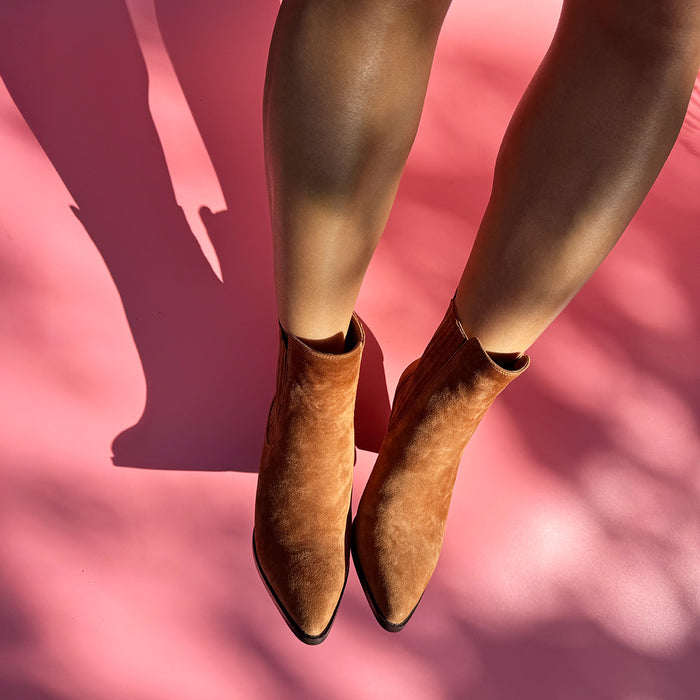 JENNY BROWN - suede cowboy boots