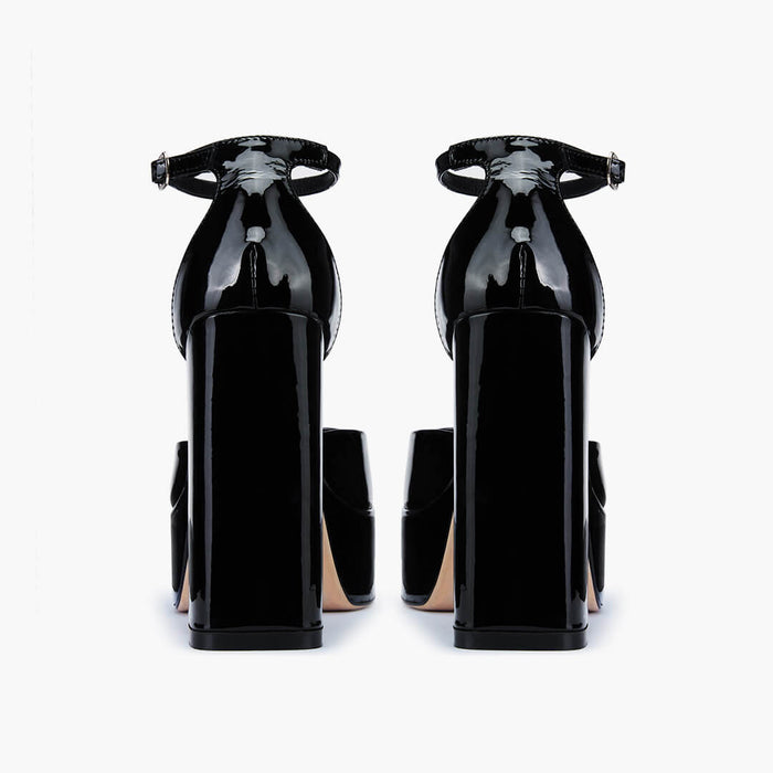 LAURANCE - black patent platform