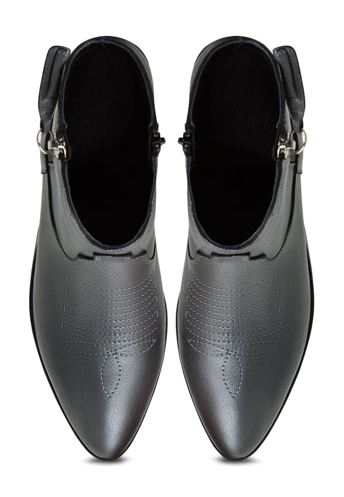 A pair of stylish Vicky leather cowboy boots in dark grey, perfect for adding a trendy touch to any outfit.