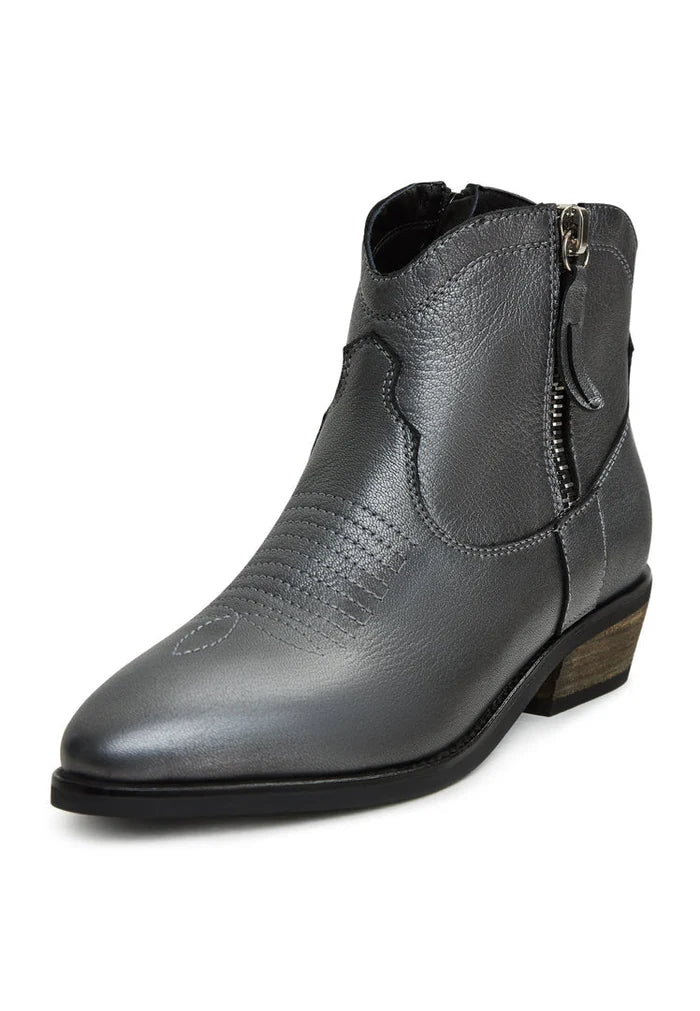 A pair of stylish dark grey Vicky leather cowboy boots, perfect for any western-inspired look.