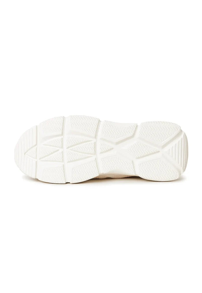 A stylish pair of white Alisa moccasins with a platform sole, made from luxe leather - perfect for trendy women's footwear fashion.