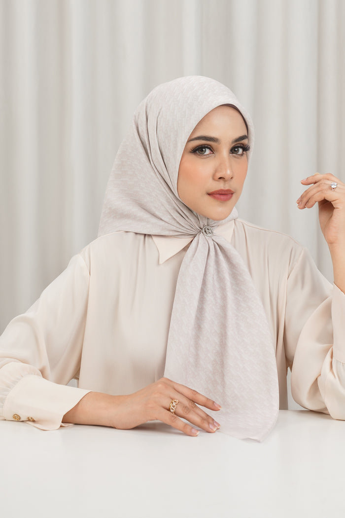 Leena Monogram Square - Coconut Cream