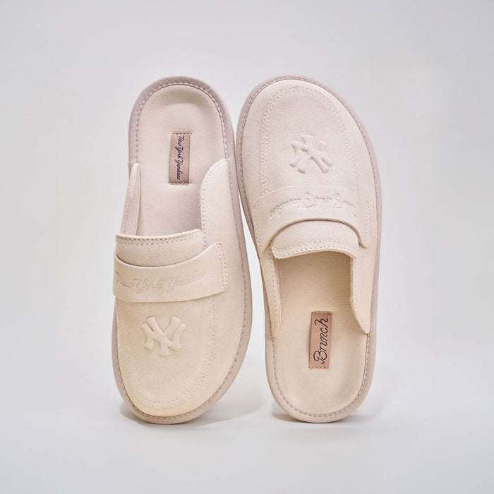 Brunch Loafer Yankees in Cream suede, product view 5