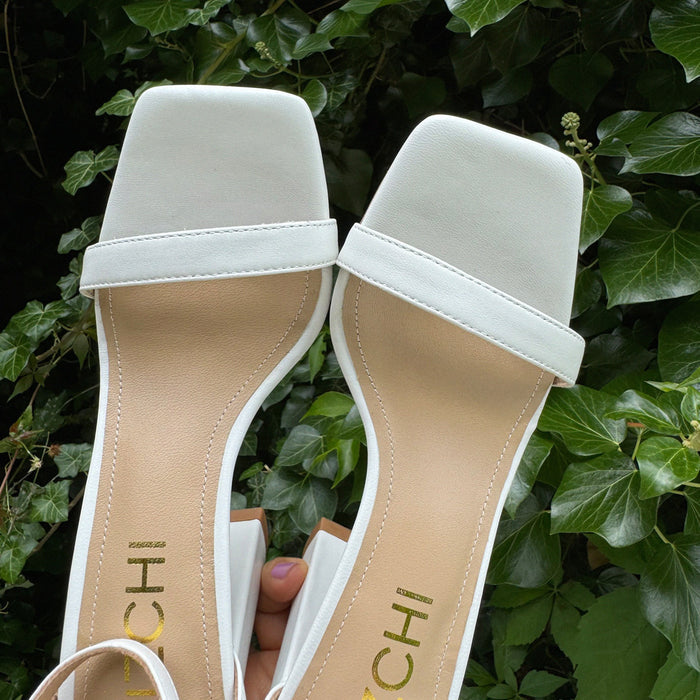 MINNY - white strappy sandal