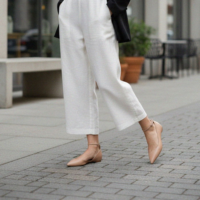 PEEKMI PINK - Leather Ankle Strap Pumps