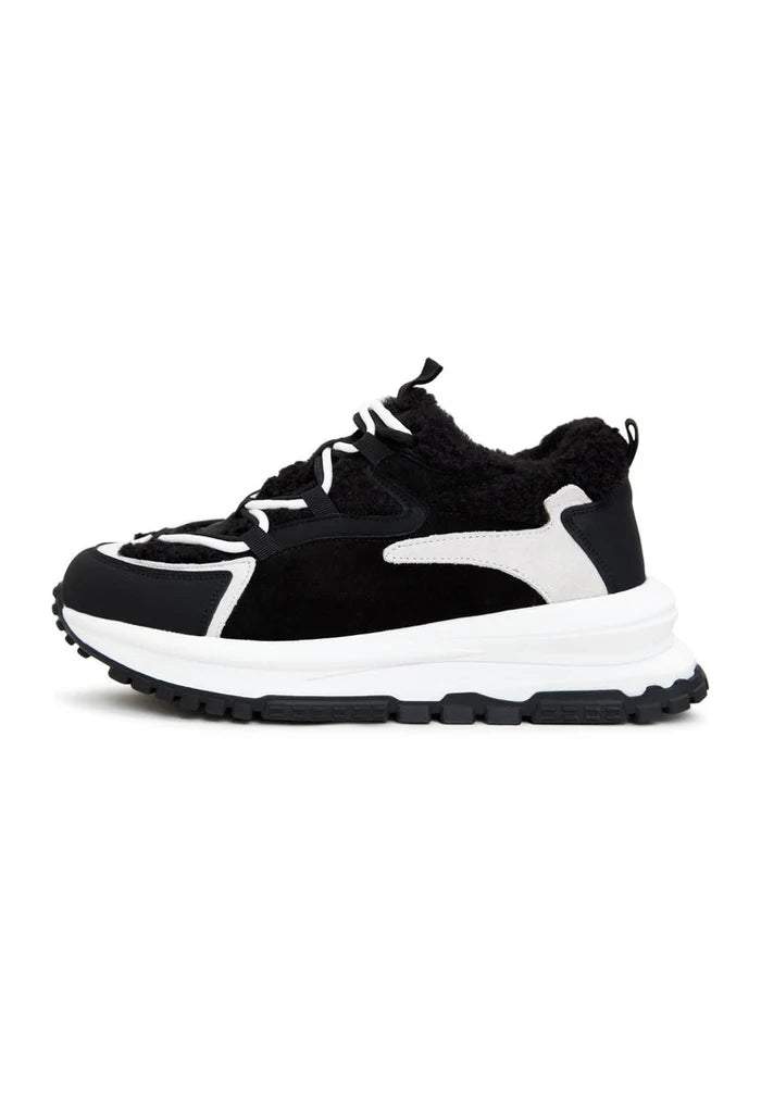 A stylish pair of black platform sneakers, perfect for those looking for warm and trendy fashion footwear.