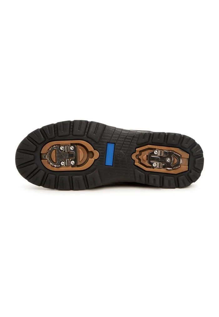 A stylish pair of women's winter platform boots, perfect for cold weather.