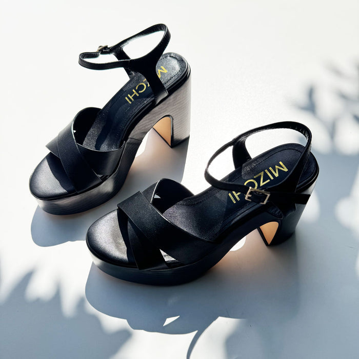 Rylee - Black Platform Leather Sandals
