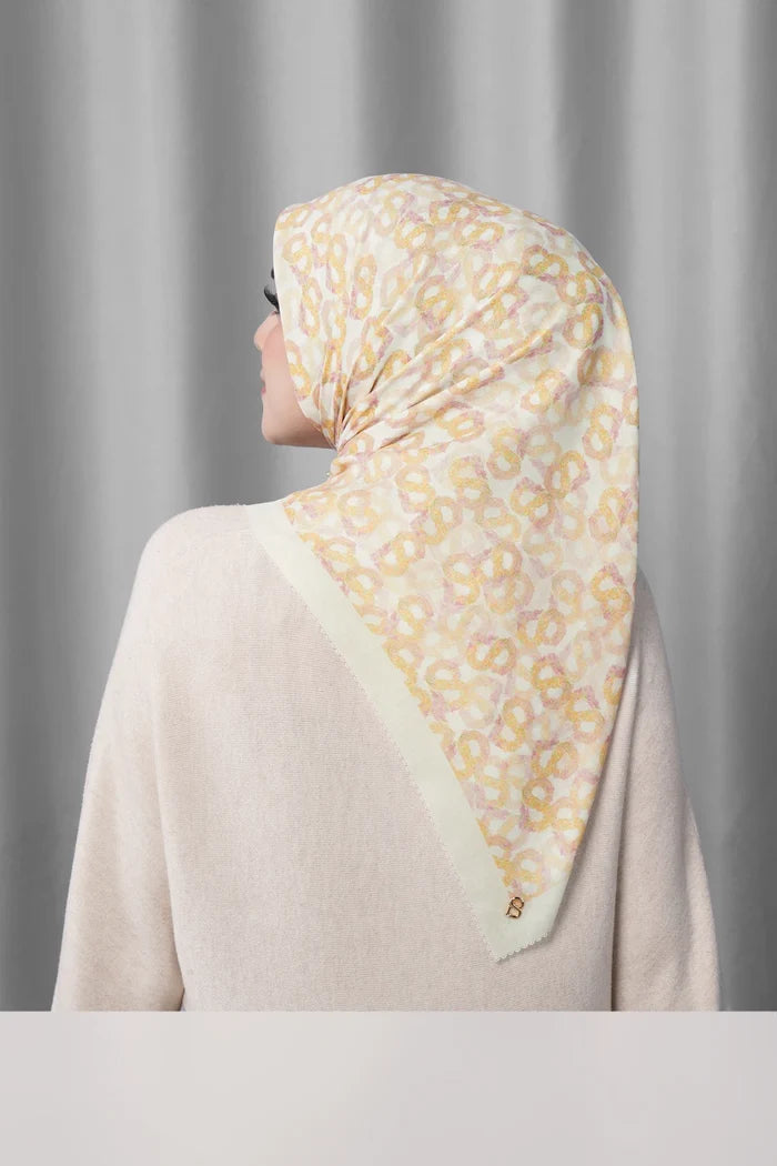 samla de fleur scarf in lily white by buttonscarves back view