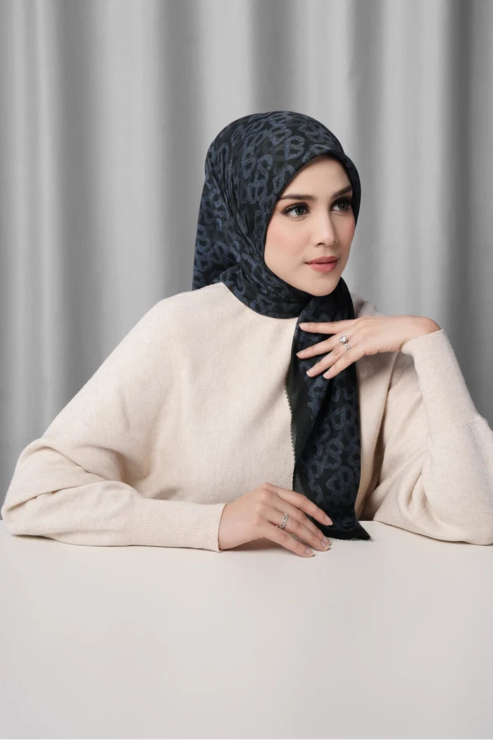 samla de fleur scarf in moonless night by buttonscarves
