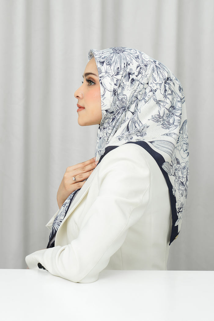 Silk Jacquard Square - Toile de Jouy Blooming Navy & Amethyst