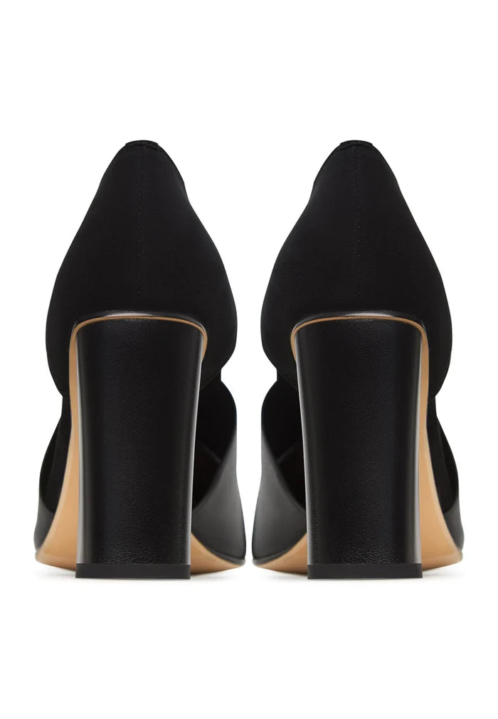 A stylish pair of black block heel strappy sandals, perfect for any occasion.