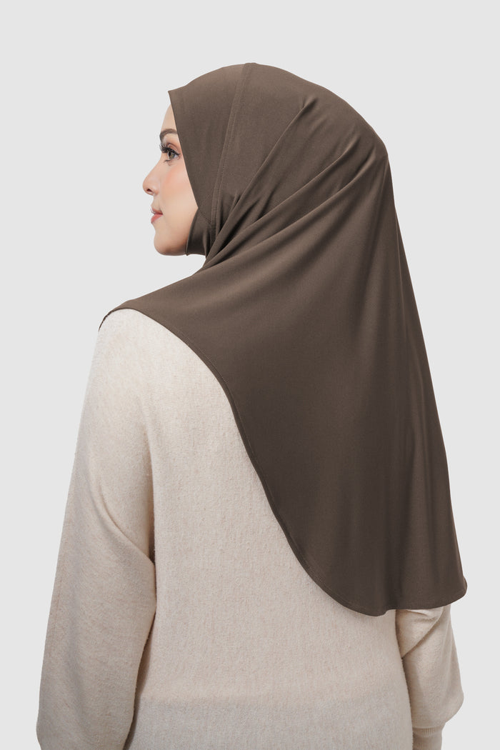swyft slip on scarf in fudge by buttonscarves back view