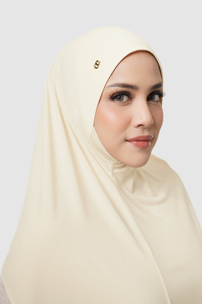 swyft slip on scarf in ivory by buttonscarves detail