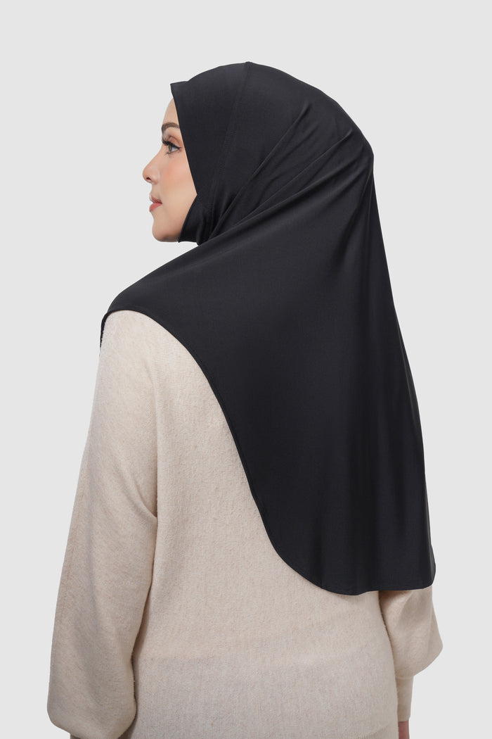 swyft slip on scarf in jet black by buttonscarves back view