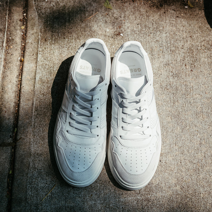 The Kingston - White White