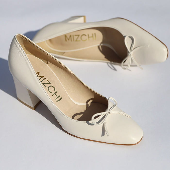 *UK size 2 - JANE LEATHER - ivory, 6cm heels