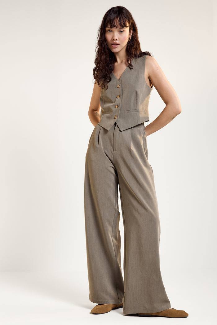 V-Neck Fitted Vest - 3021