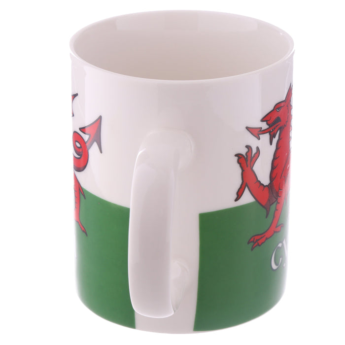 Welsh Dragon Wales (Cymru) Souvenir Porcelain Mug 006