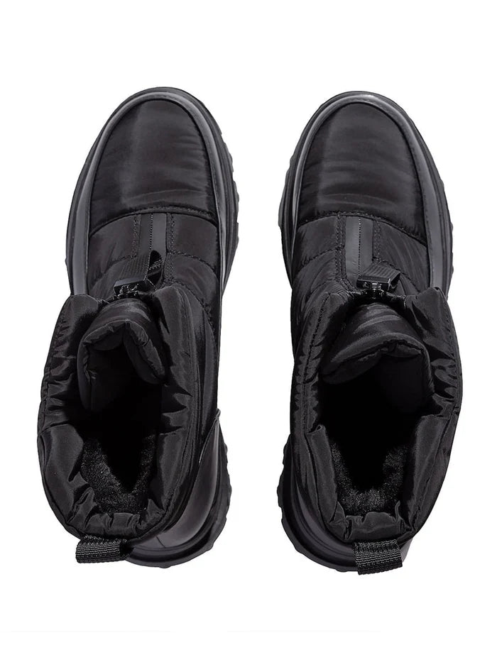 Stay warm and stylish this winter with a pair of black waterproof snow boots, perfect for cold weather and snowy days.